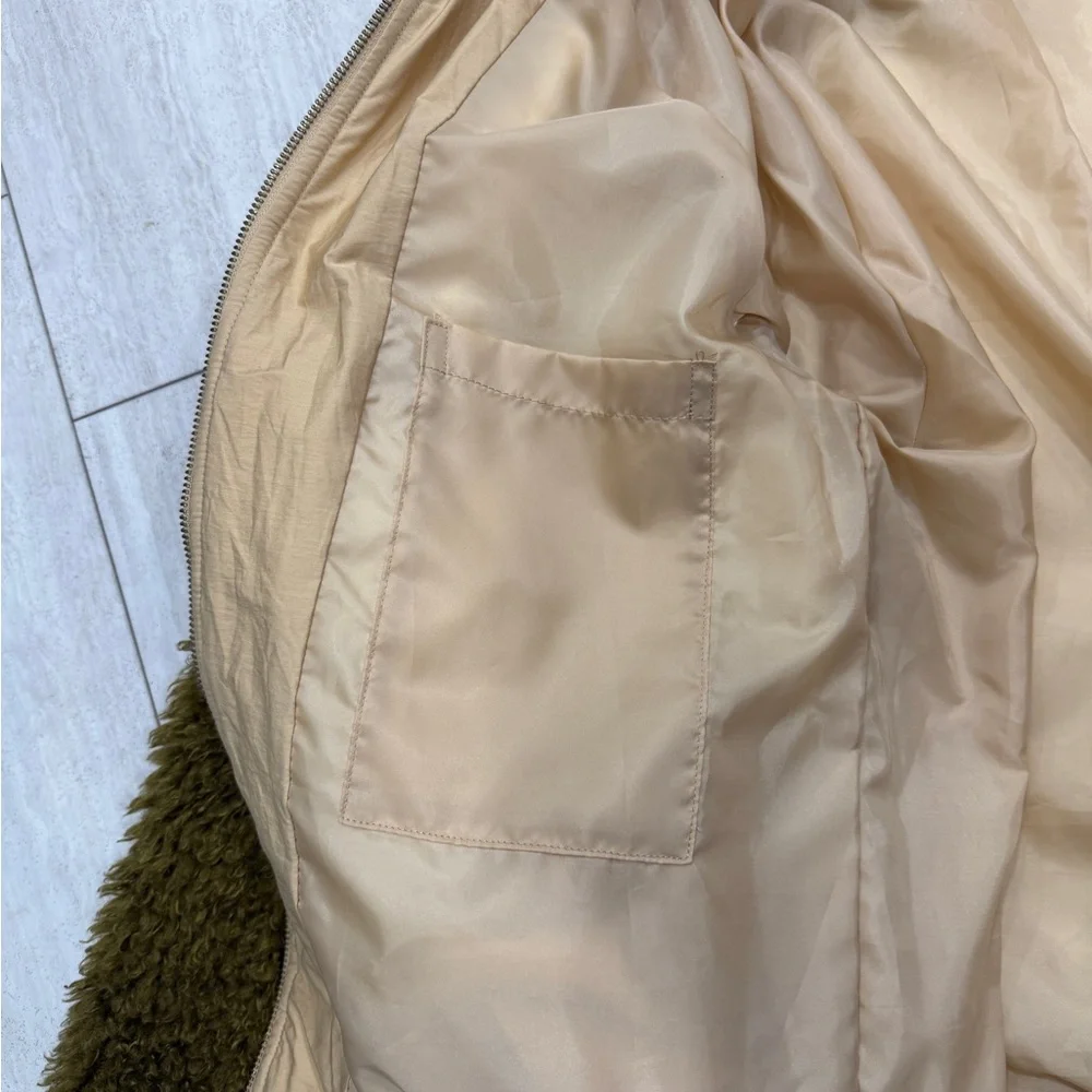 Universal Thread Olive and Beige Jacket - Picture 5 of 6
